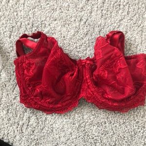 Lingerie for large chest